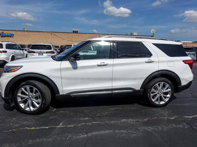 Certified 2023 Ford Explorer Platinum w/ Technology Package AWD/4WD image 5