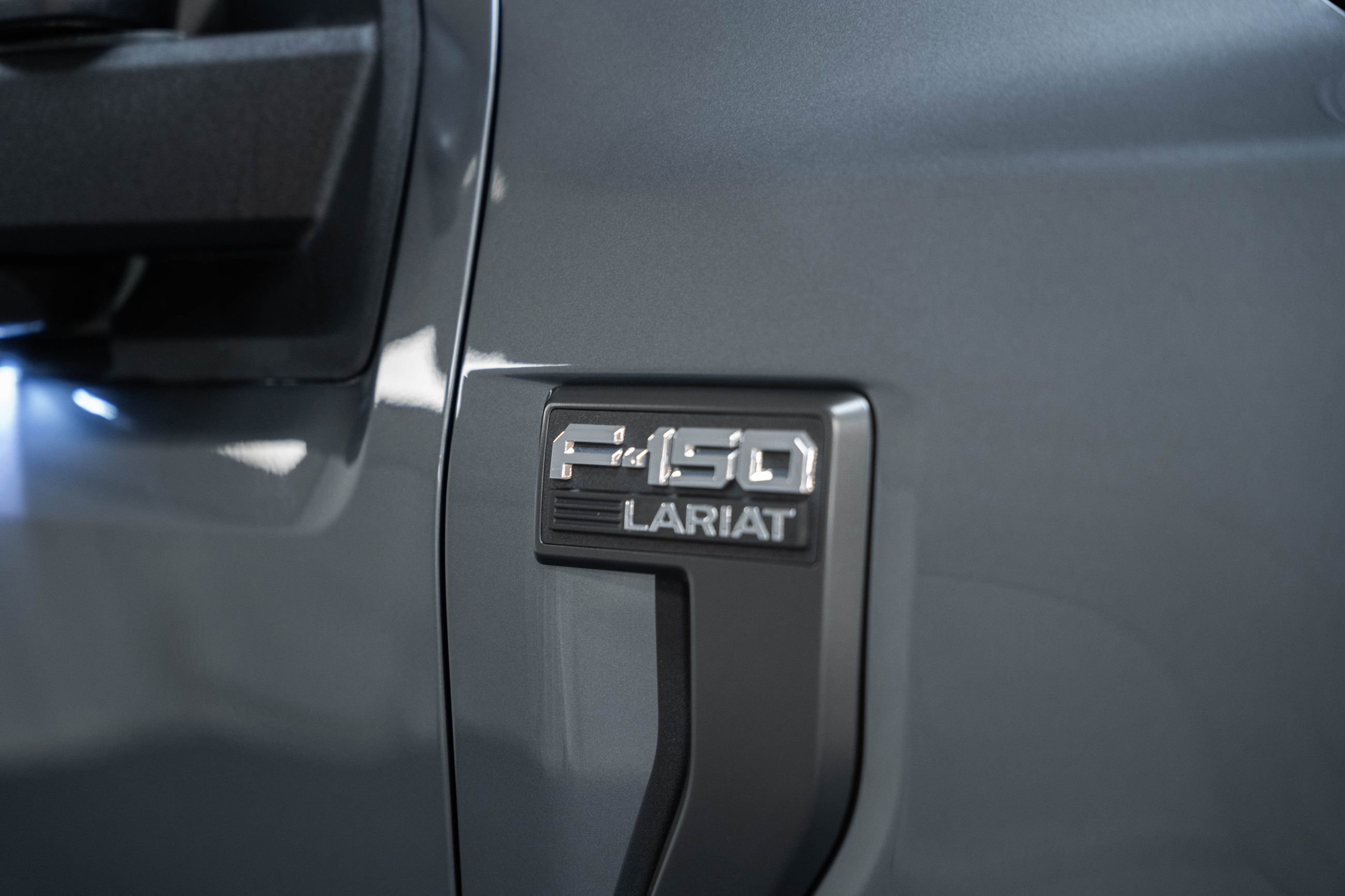 Certified 2023 Ford F150 Lariat w/ Equipment Group 502A High image 18