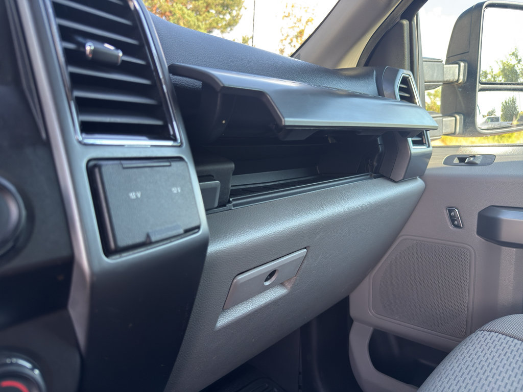 Certified 2019 Ford F350 XLT w/ Camper Package AWD/4WD image 27