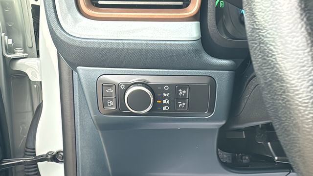 Certified 2022 Ford Maverick Lariat w/ Lariat Luxury Package image 16