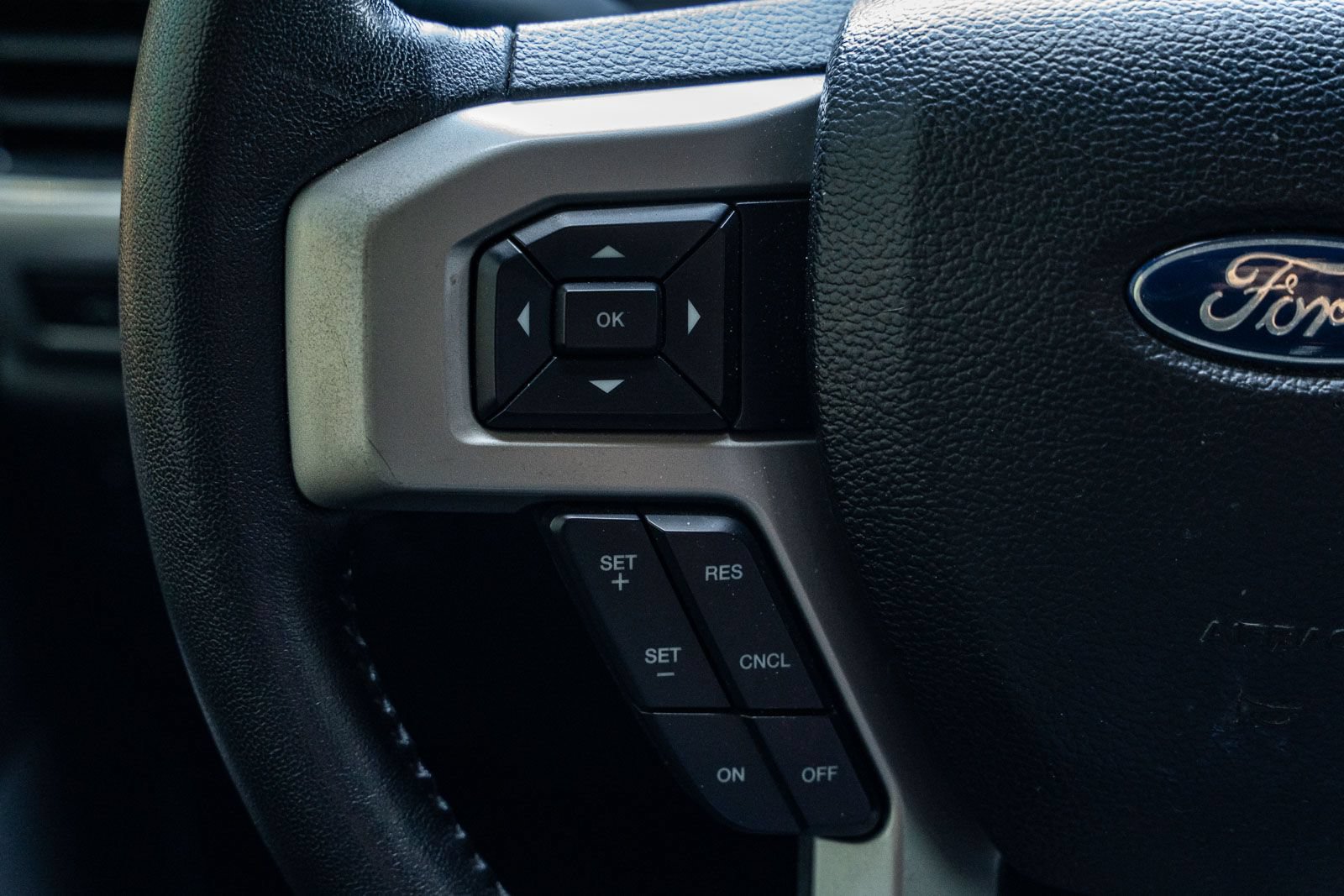 Certified 2019 Ford F250 Lariat w/ Lariat Value Package AWD/4WD image 24