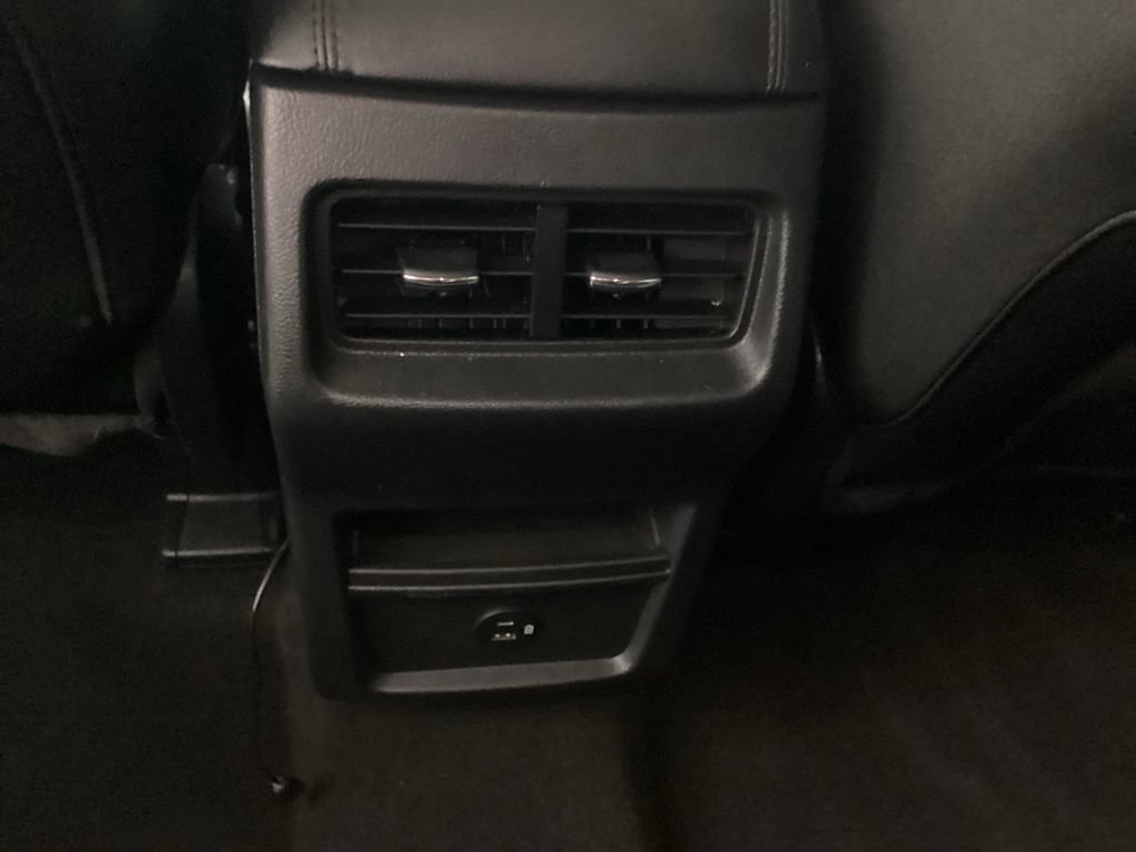 Certified 2021 Ford Edge SE FWD image 30