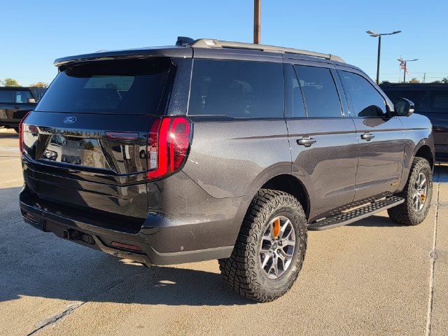 Certified 2025 Ford Expedition Tremor AWD/4WD image 5