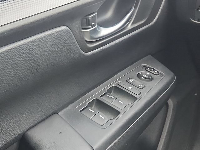 Used 2025 Honda CR-V LX image 11