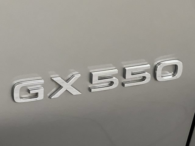 Used 2024 Lexus GX 550 w/ Accessory Package (Z1) AWD/4WD image 18