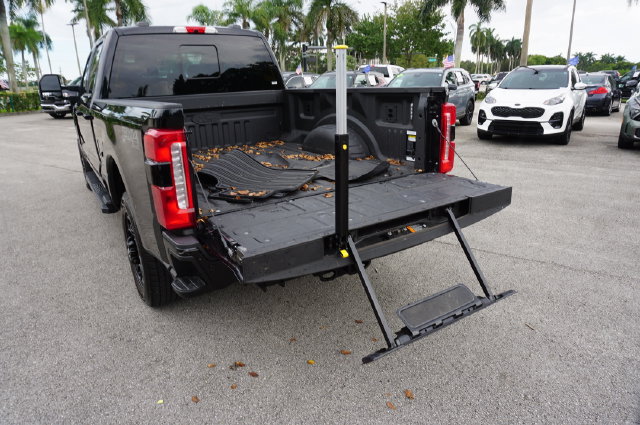Certified 2024 Ford F250 Lariat w/ Lariat Ultimate Package AWD/4WD image 16