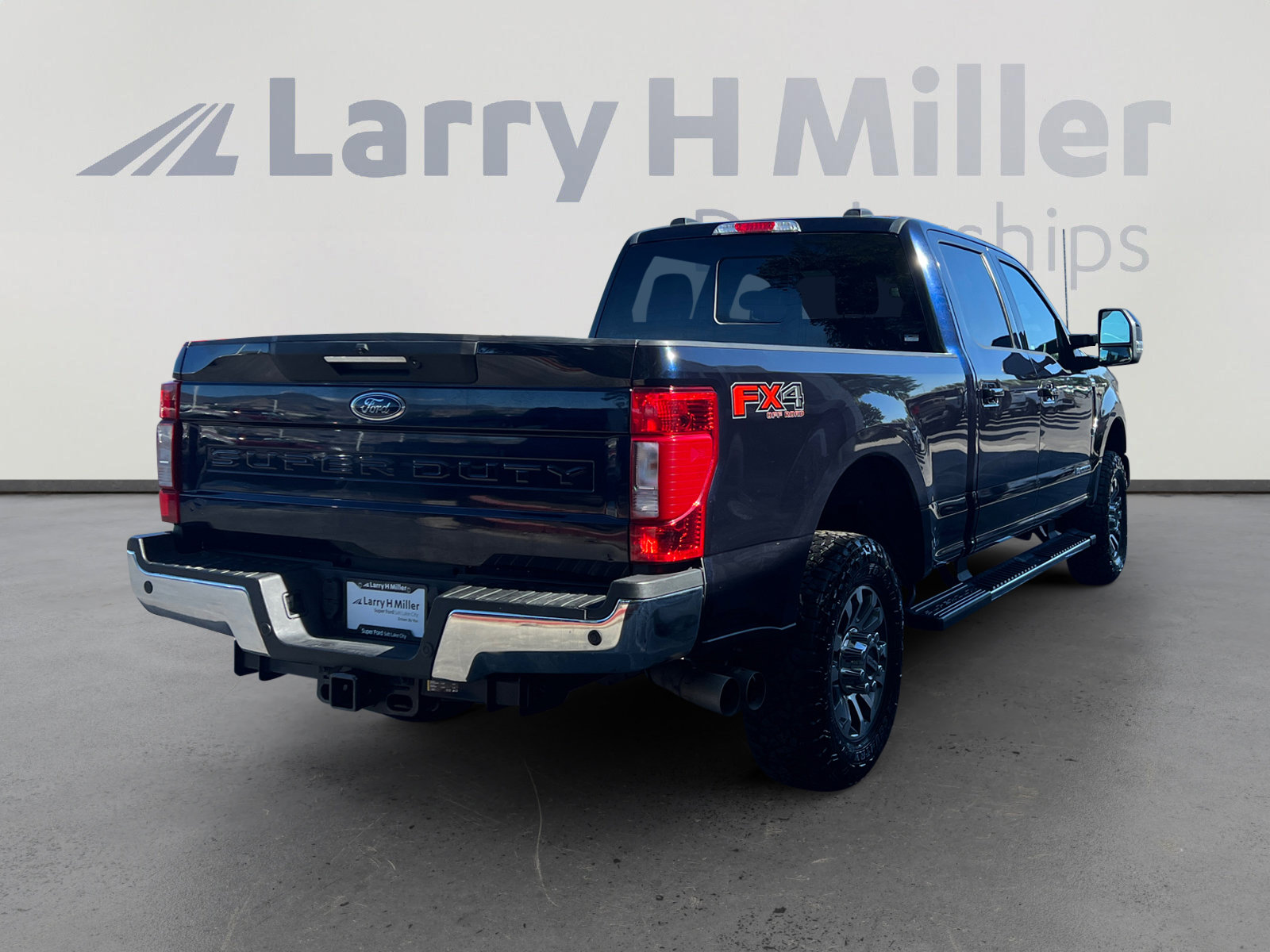 Certified 2022 Ford F350 Lariat w/ Lariat Ultimate Package AWD/4WD image 5