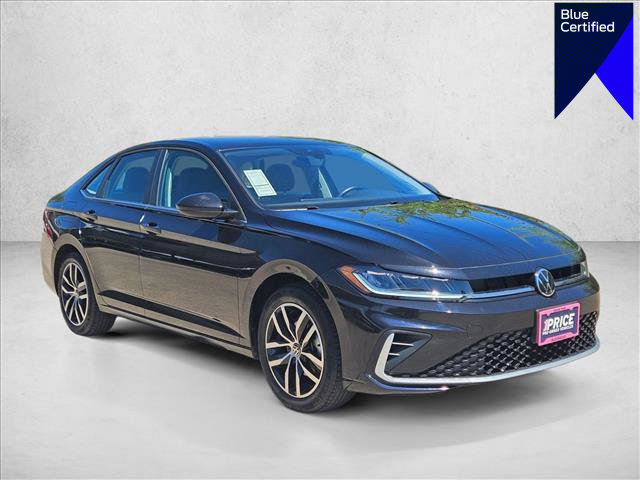Used 2025 Volkswagen Jetta SE FWD image 1