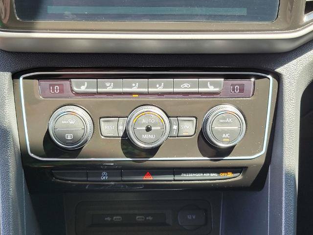 Used 2023 Volkswagen Atlas SE w/ Black Wheel Package FWD image 21