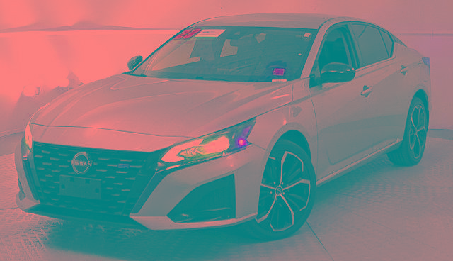 Used 2023 Nissan Altima 2.5 SR AWD/4WD image 6
