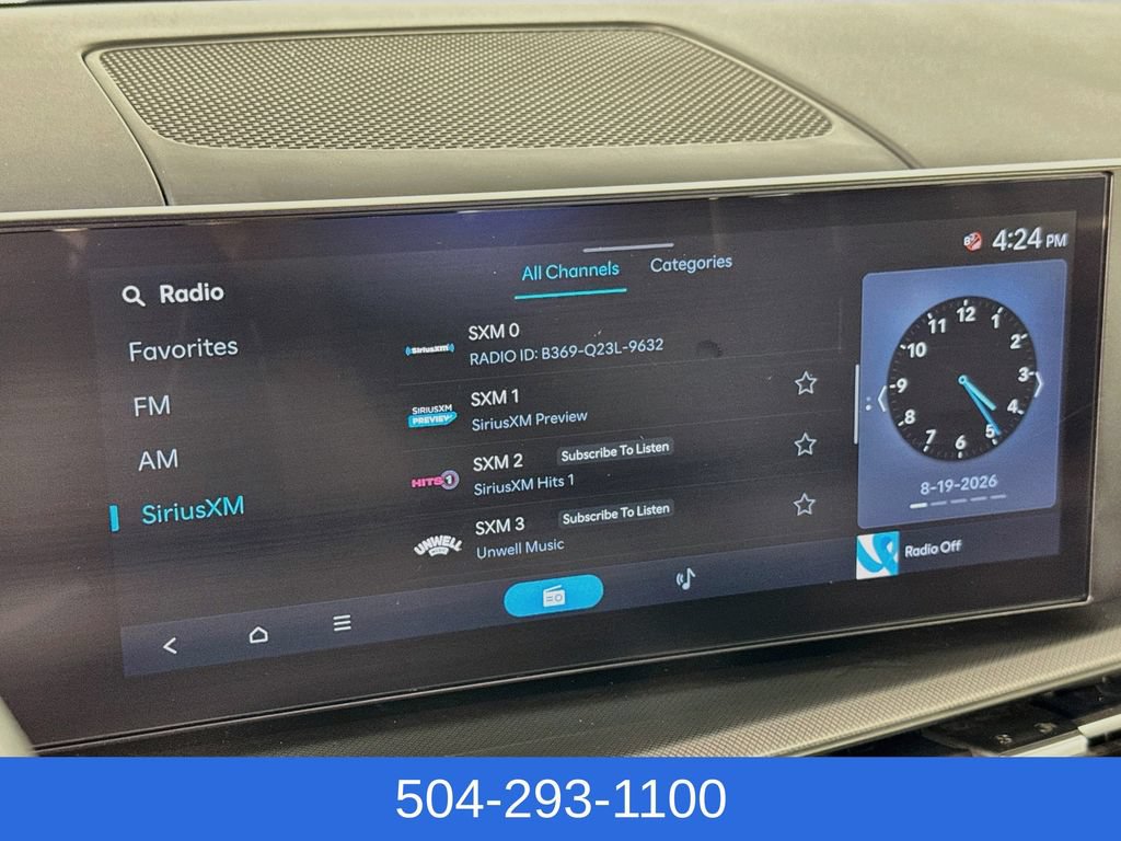 Used 2026 Hyundai Santa Fe SEL FWD image 16