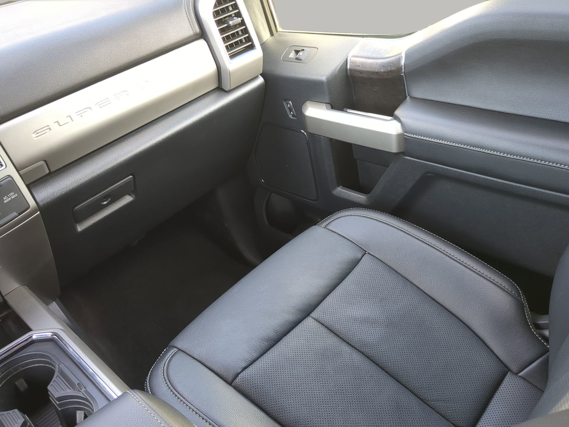 Certified 2022 Ford F250 Lariat w/ Lariat Ultimate Package image 53