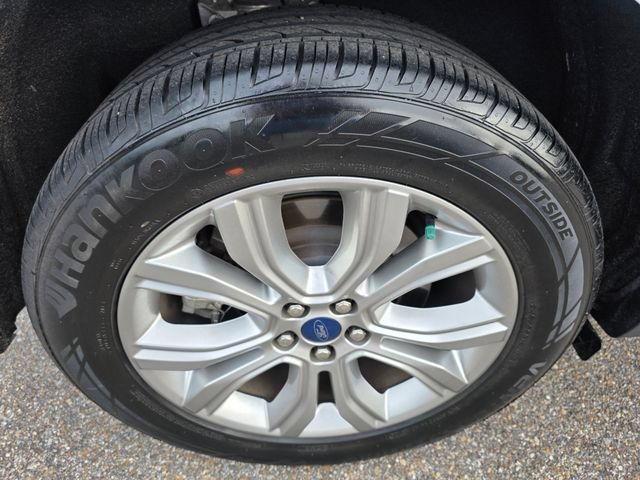 Certified 2022 Ford Edge Titanium AWD/4WD image 10