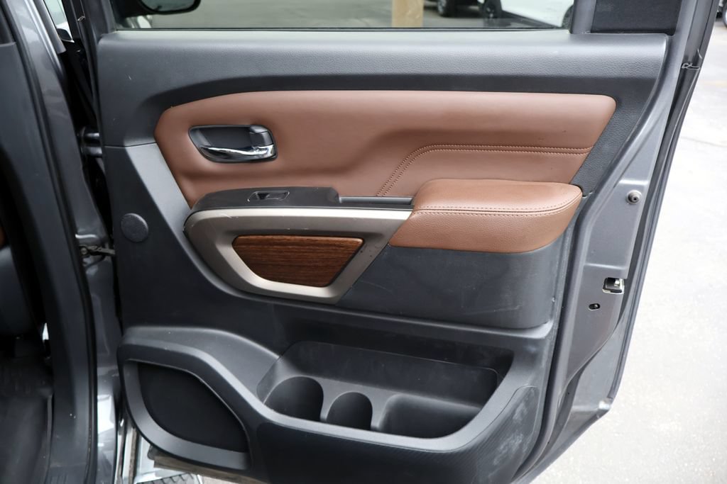 Used 2023 Nissan Titan Platinum Reserve w/ Moonroof Package AWD/4WD image 28