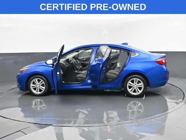 Used 2018 Chevrolet Cruze LT FWD image 28