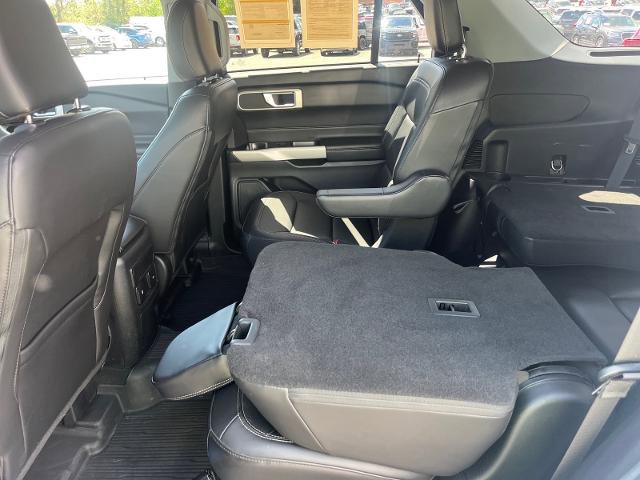 Certified 2022 Ford Explorer XLT w/ Equipment Group 202A AWD/4WD image 18
