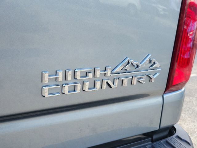 Used 2024 Chevrolet Silverado 2500 High Country w/ High Country Premium Package image 6