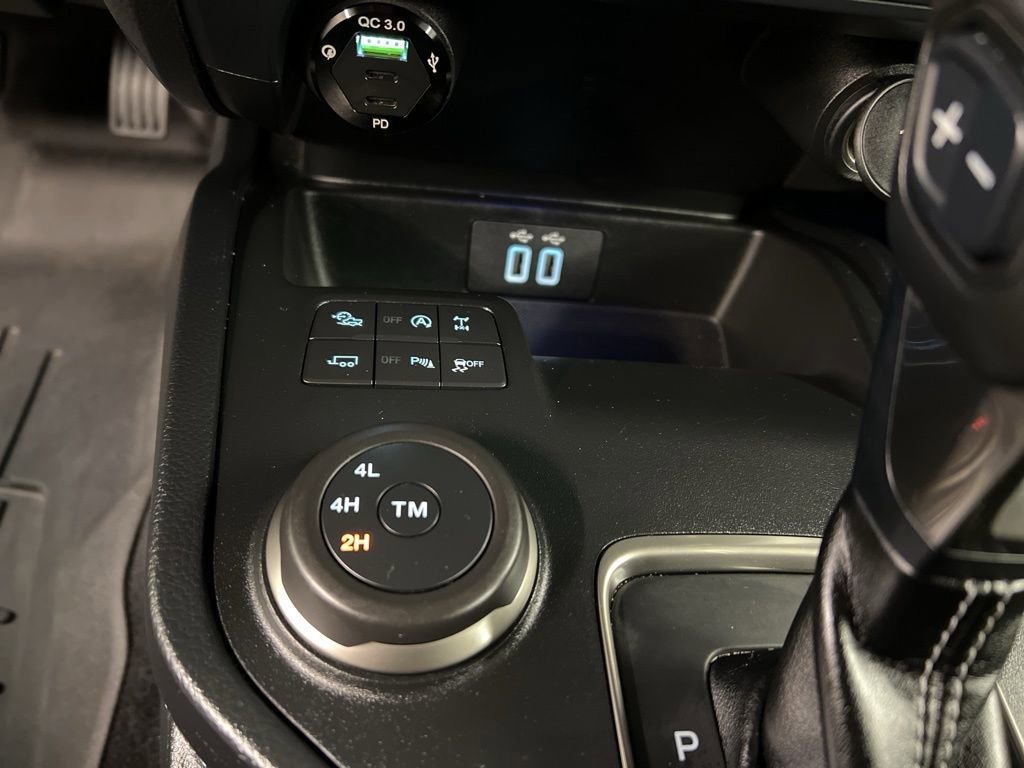 Certified 2022 Ford Ranger Lariat w/ Tremor Off-Road Package AWD/4WD image 14