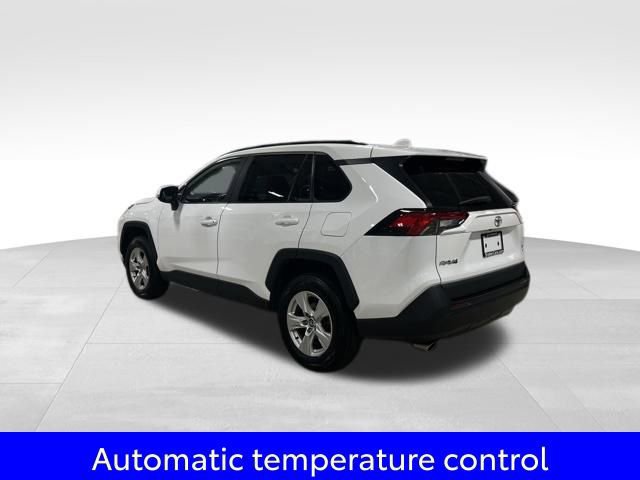 Used 2021 Toyota RAV4 XLE image 3