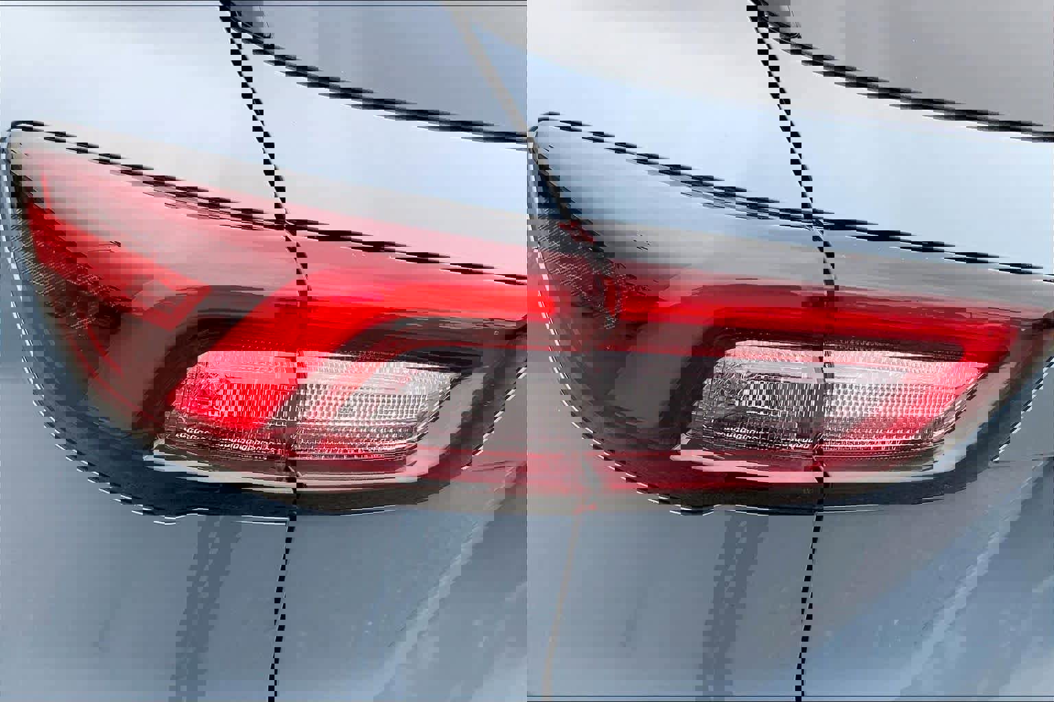 Certified 2025 Ford Escape SE w/ PHEV Premium Package image 28