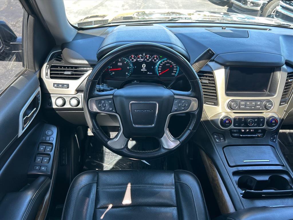 Used 2020 GMC Yukon XL Denali w/ Denali Ultimate Package image 5