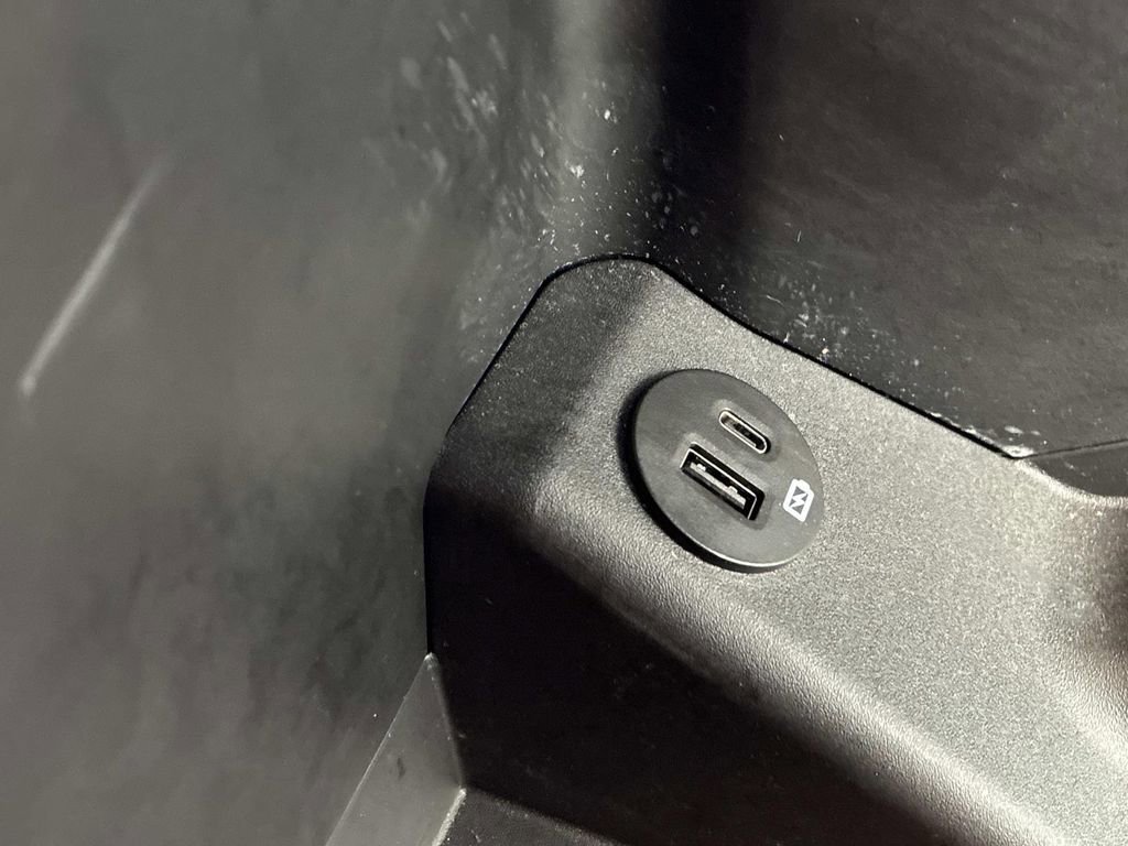 Certified 2022 Ford F150 XLT w/ Equipment Group 302A High image 39