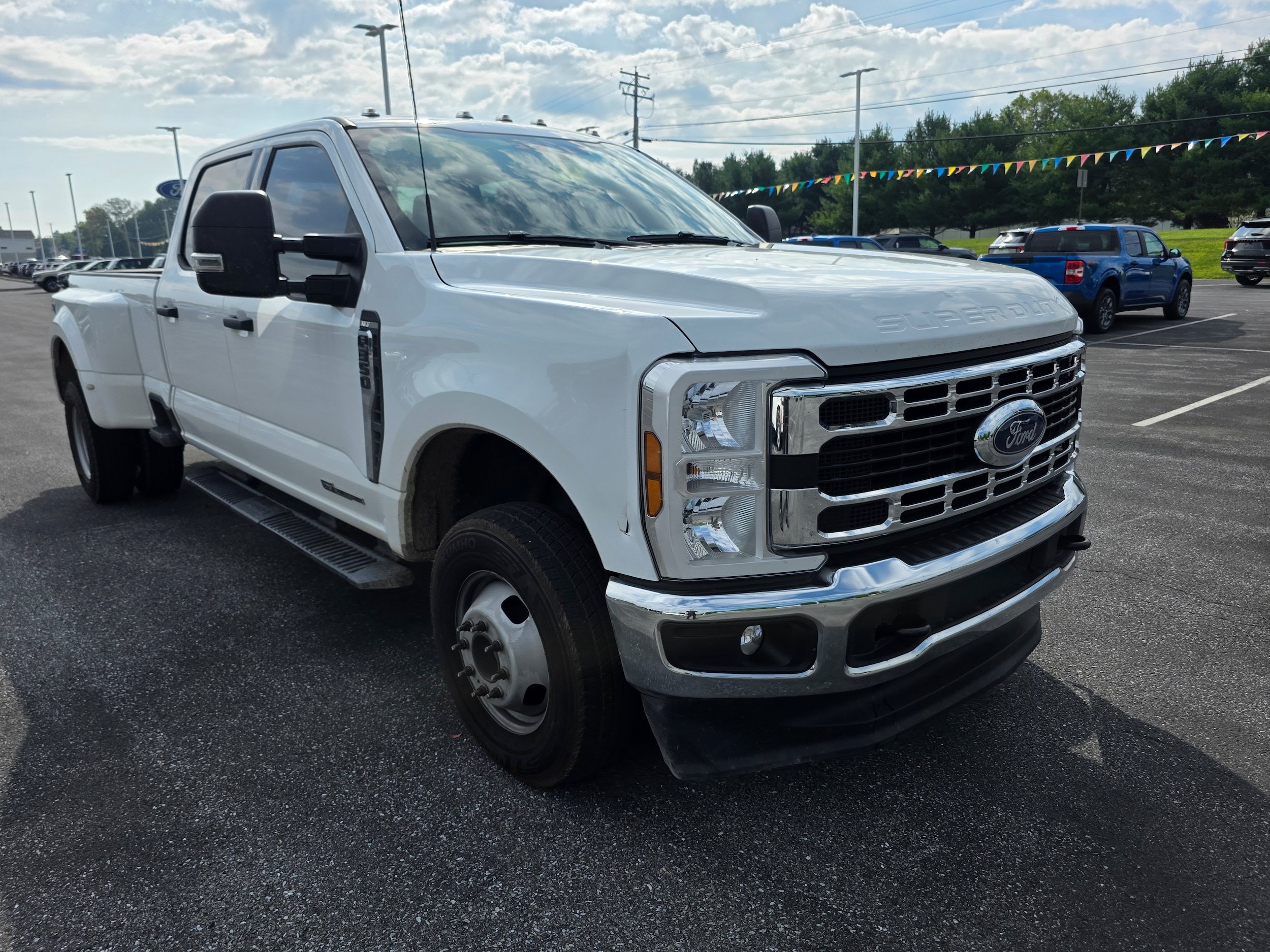 Certified 2025 Ford F350 XLT AWD/4WD image 5