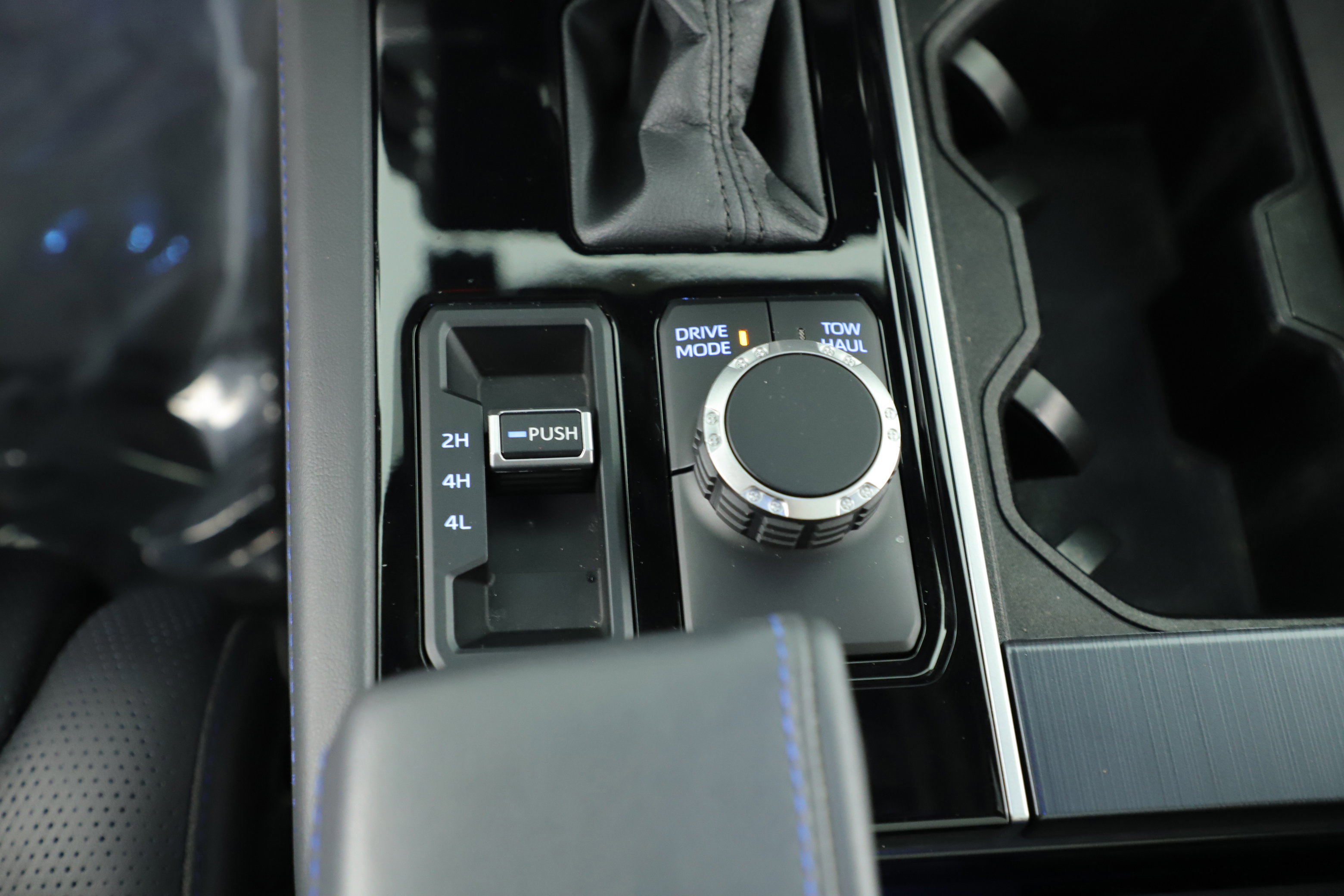 Used 2024 Toyota Tundra Platinum image 17