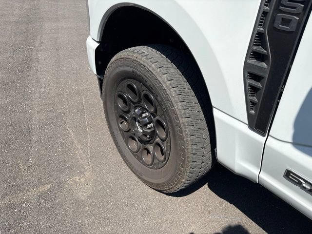 Certified 2026 Ford F350 XLT w/ XLT Premium Package AWD/4WD image 4
