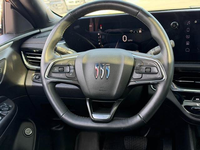 Used 2025 Buick Envista Avenir FWD image 13