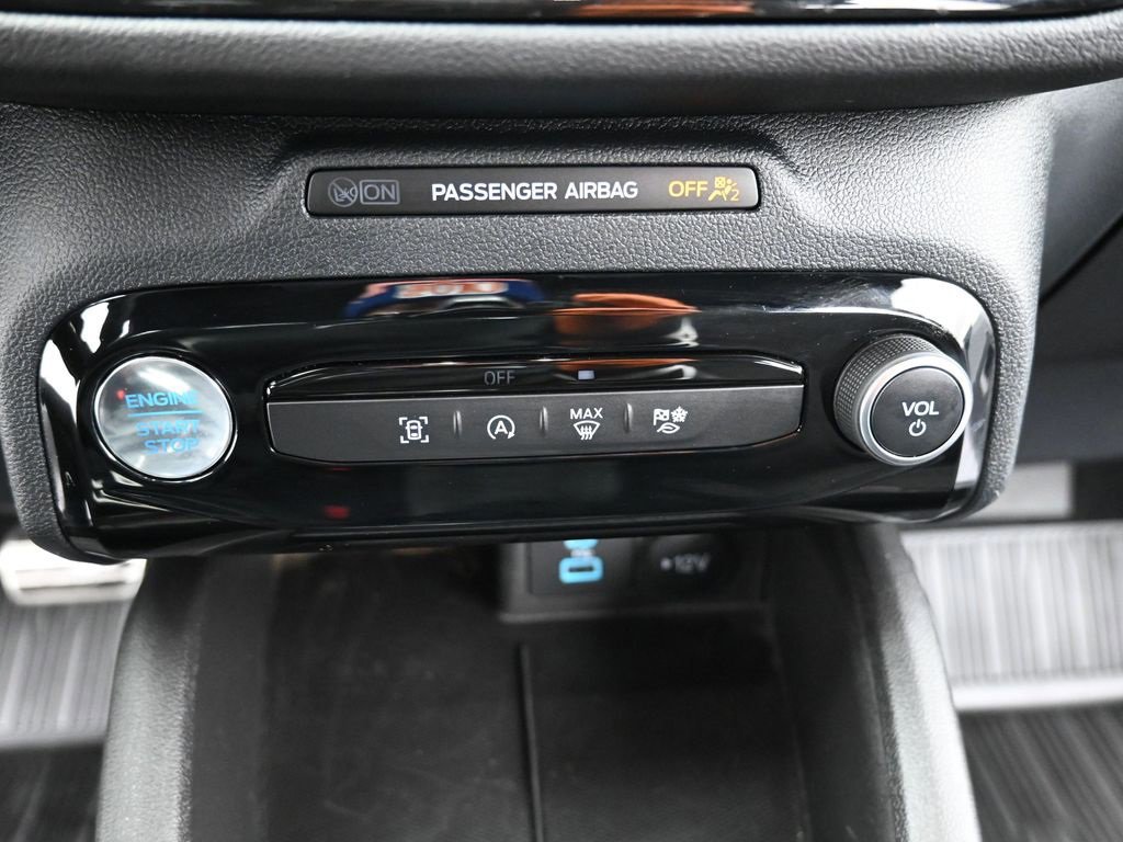 Certified 2023 Ford Escape ST-Line w/ Tech Pack #1 image 33