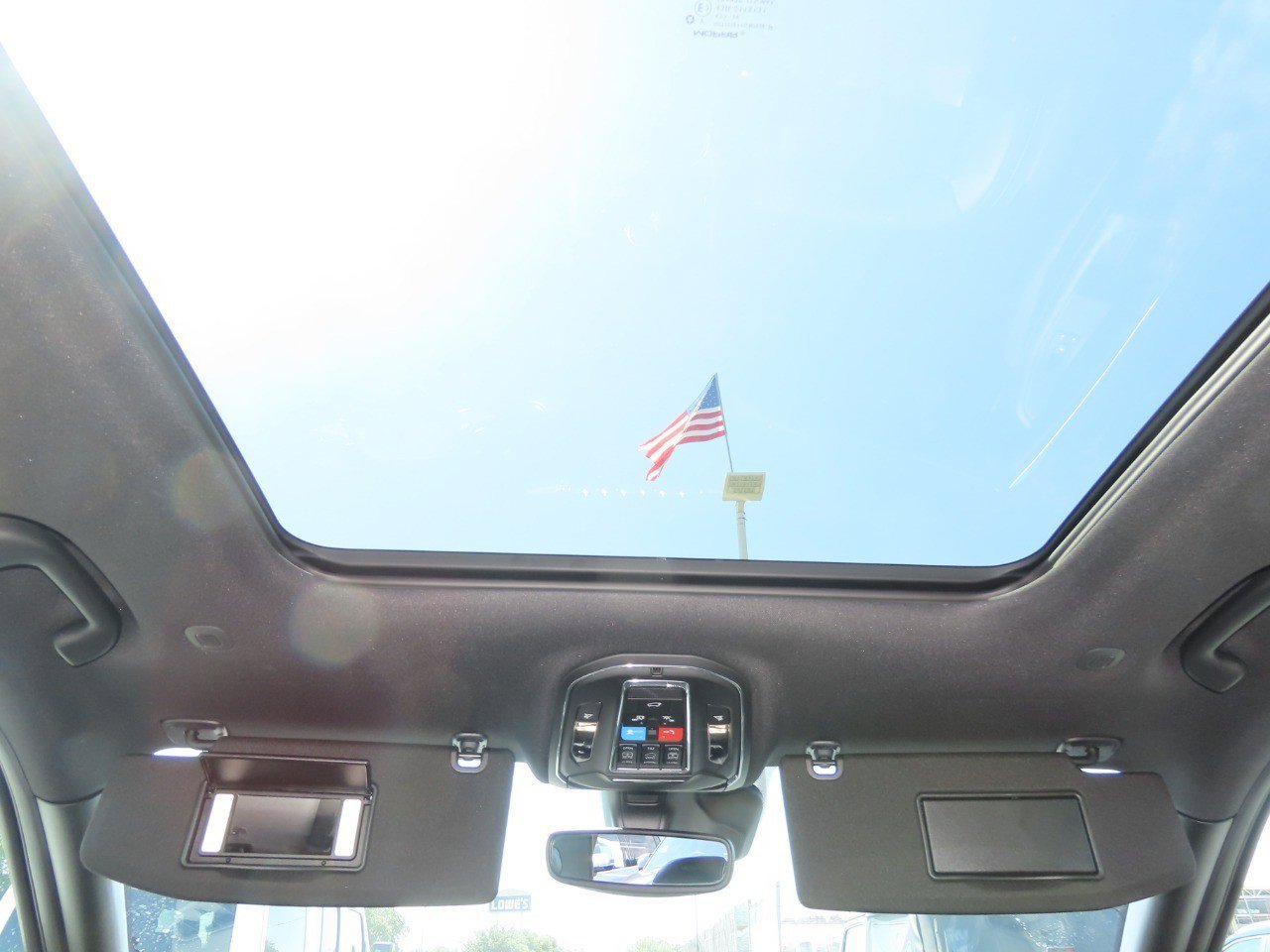 Used 2024 Jeep Grand Cherokee L Limited RWD image 22