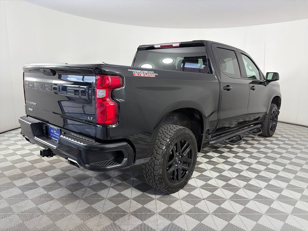 Used 2021 Chevrolet Silverado 1500 LT Trail Boss w/ Bed Protection Package AWD/4WD image 7