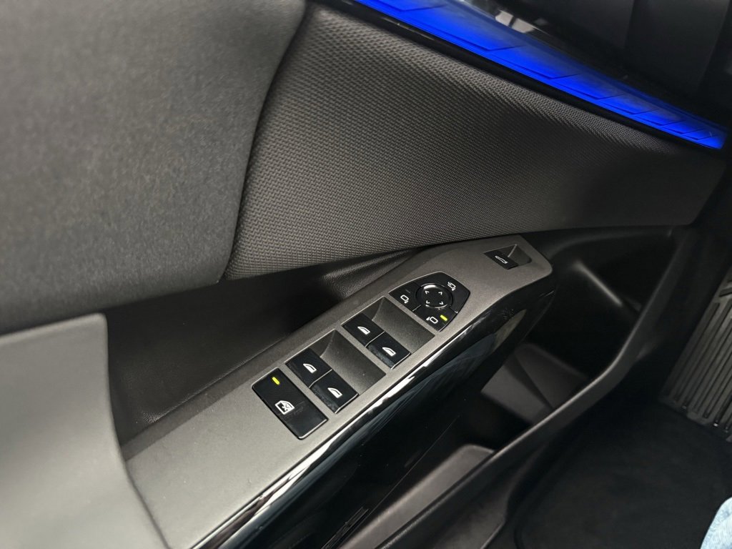 Used 2025 BMW X3 M50 image 12