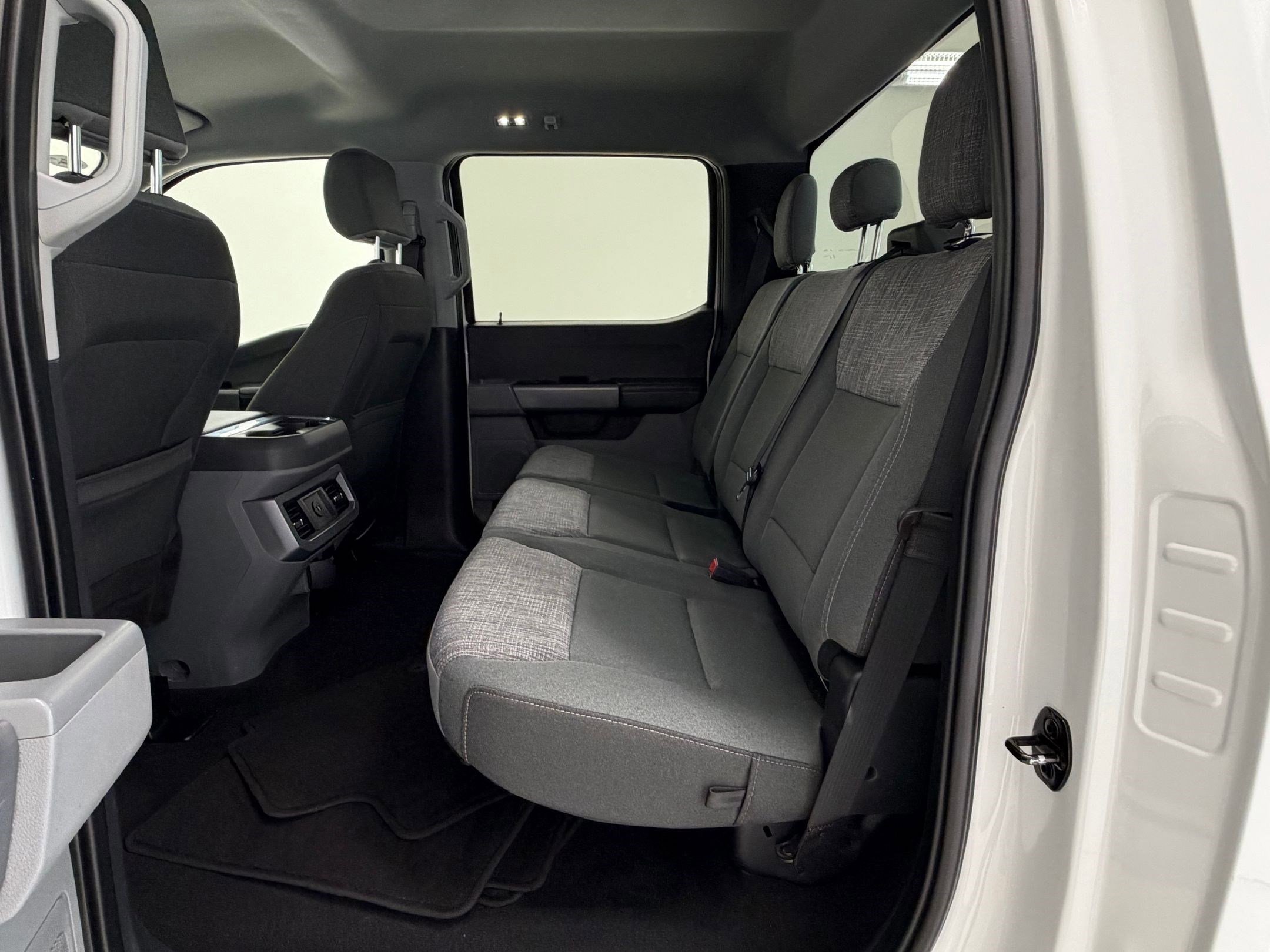 Certified 2024 Ford F350 XLT w/ FX4 Off-Road Package image 17