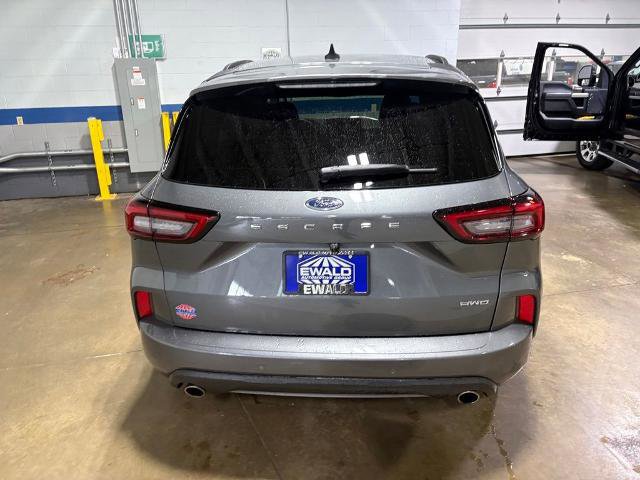 Certified 2024 Ford Escape ST-Line w/ Tech Pack #1 AWD/4WD image 7