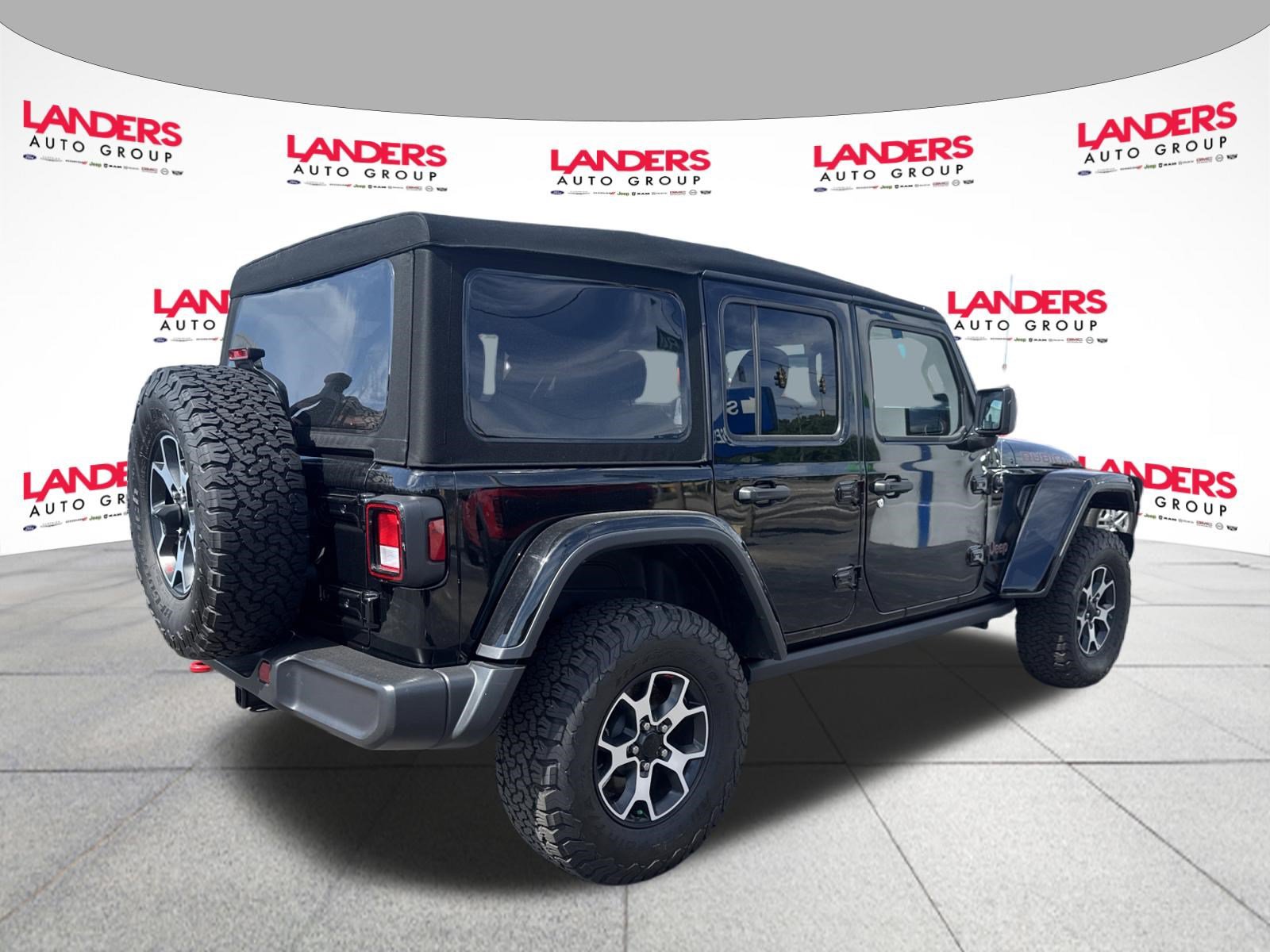 Used 2023 Jeep Wrangler Unlimited Rubicon AWD/4WD image 3