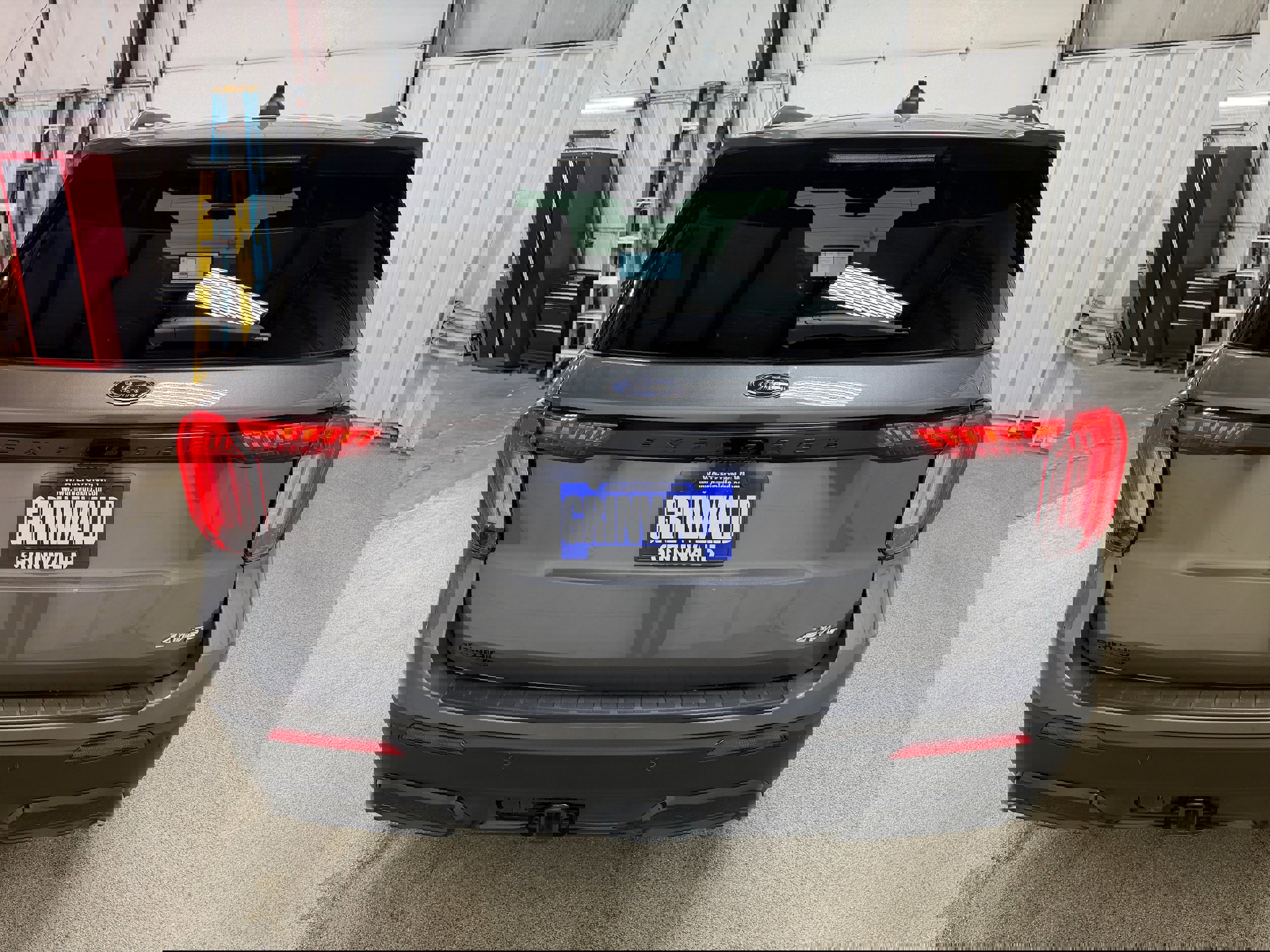 Certified 2025 Ford Explorer ST-Line image 4