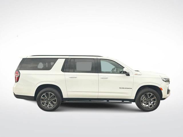 Used 2022 Chevrolet Suburban Z71 w/ Luxury Package AWD/4WD image 9