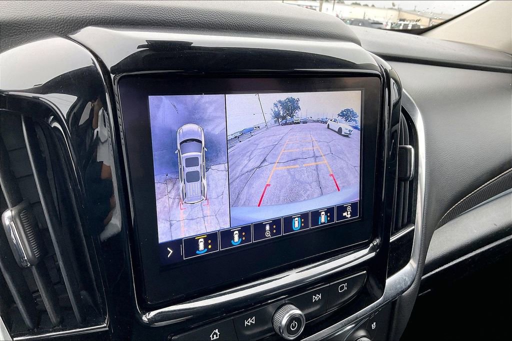 Used 2021 Chevrolet Traverse Premier image 13