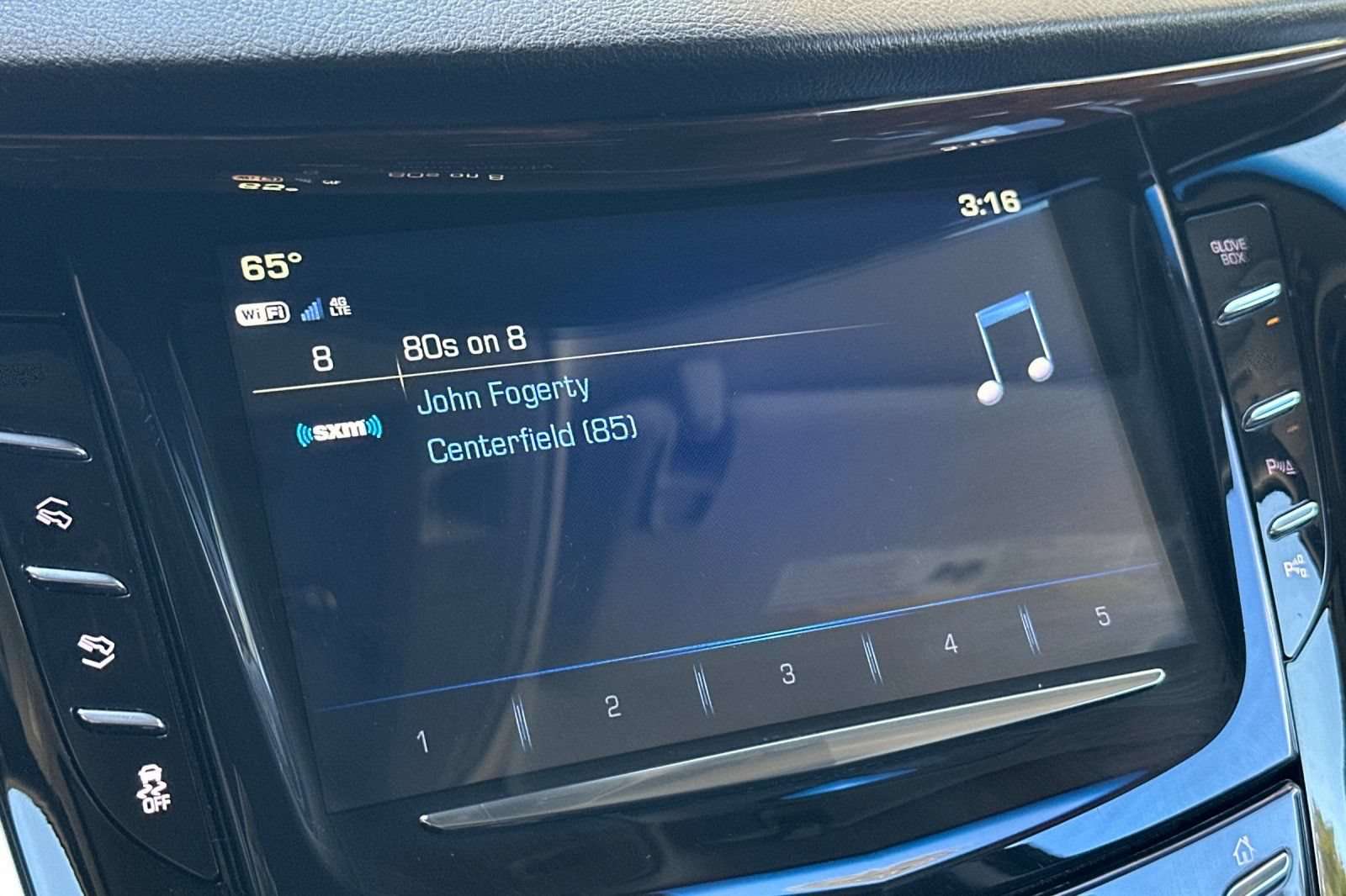 Used 2018 Cadillac Escalade Premium Luxury AWD/4WD image 27