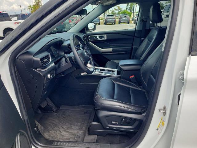 Certified 2021 Ford Explorer XLT w/ Equipment Group 202A AWD/4WD image 20