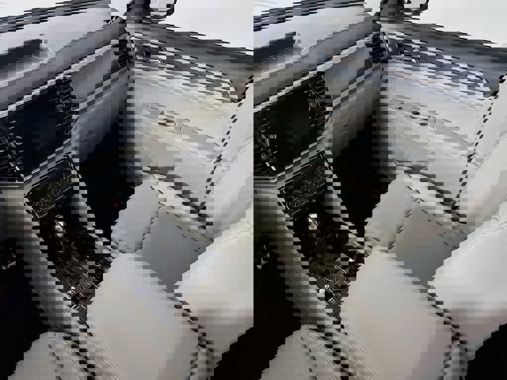 Used 2019 Volkswagen Atlas SEL R-Line image 14