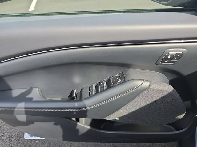 Certified 2022 Ford Mustang Mach-E Premium AWD/4WD image 13