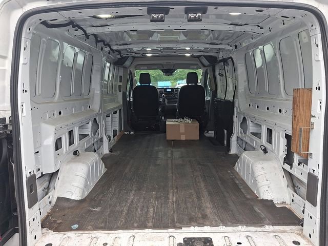Certified 2020 Ford Transit 250 Low Roof RWD image 38