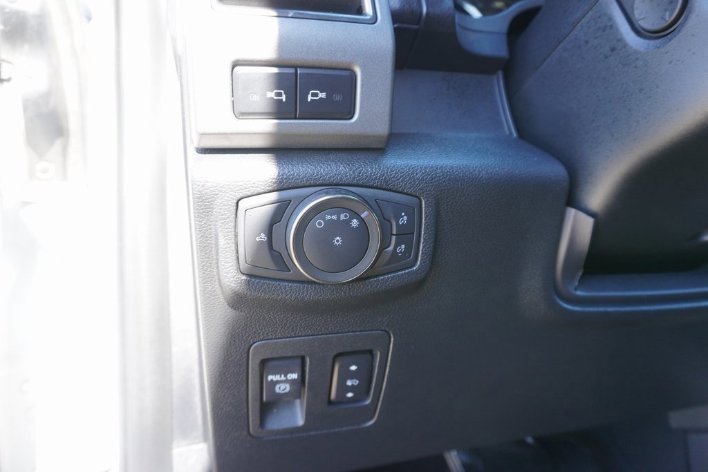 Certified 2020 Ford F150 Raptor w/ Equipment Group 802A Luxury image 13