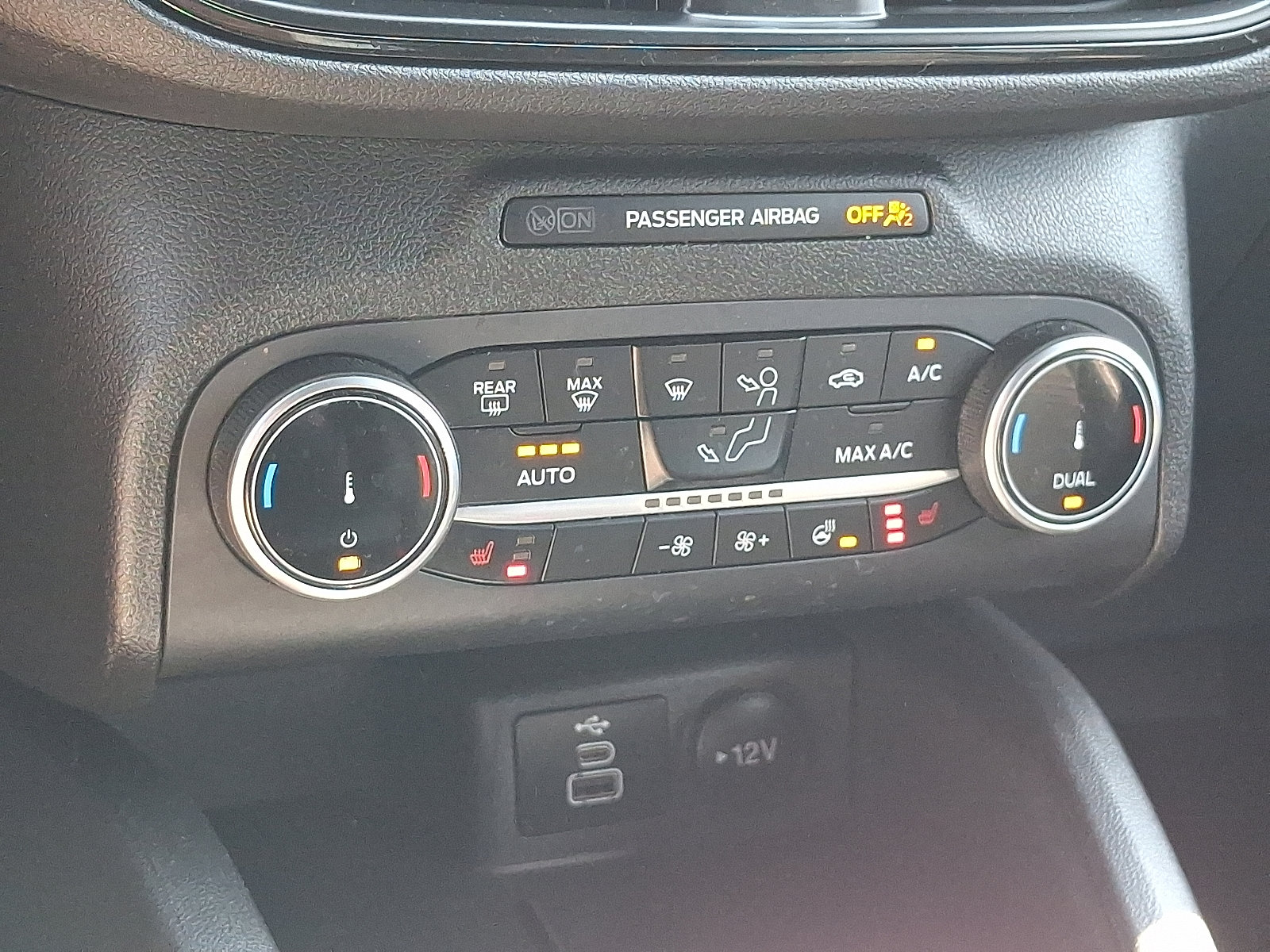Certified 2024 Ford Escape ST-Line AWD/4WD image 15