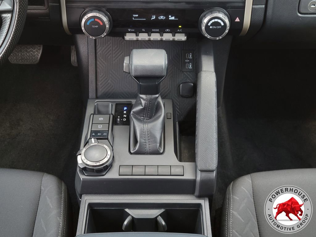 Used 2024 Toyota Tacoma SR AWD/4WD image 23