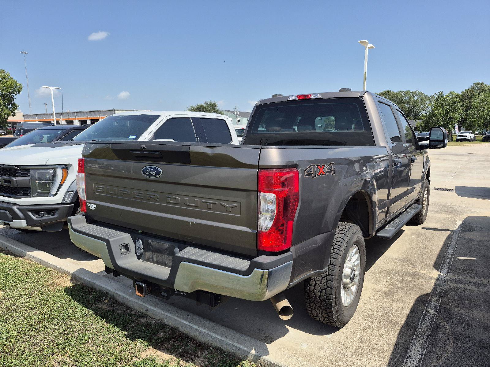 Certified 2020 Ford F250 XL w/ STX Appearance Package AWD/4WD image 10