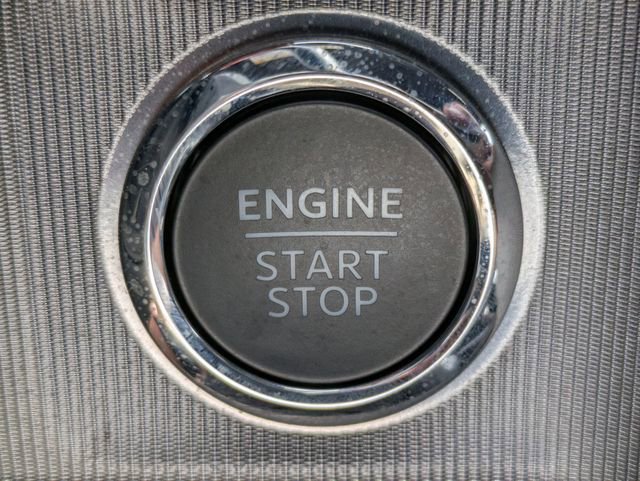 Certified 2026 Ford F350 Platinum w/ FX4 Off-Road Package image 29